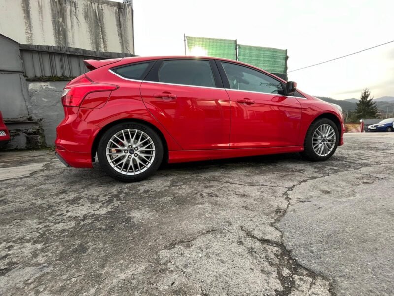 FORD Focus III Hatchback