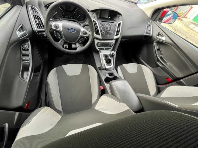 FORD Focus III Hatchback